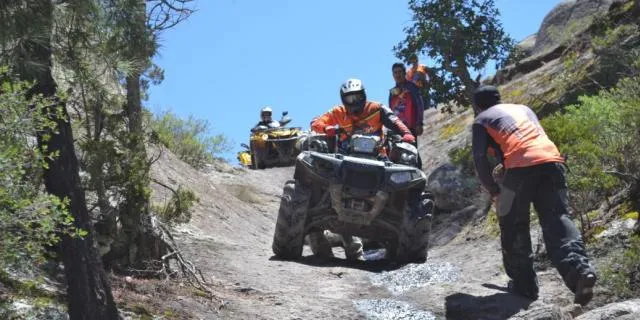 Vehículos Todoterreno en Ruta del Cuervo Creel